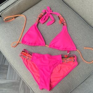 Victoria’s Secret bikini